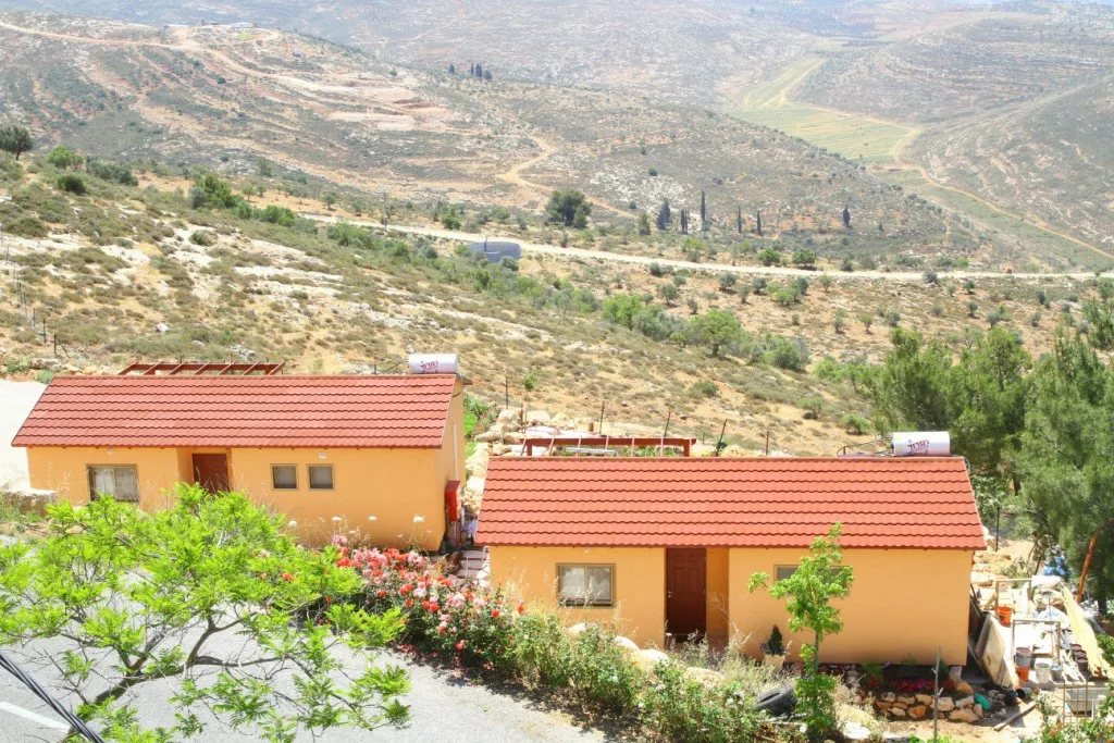 צימר אלון מורה